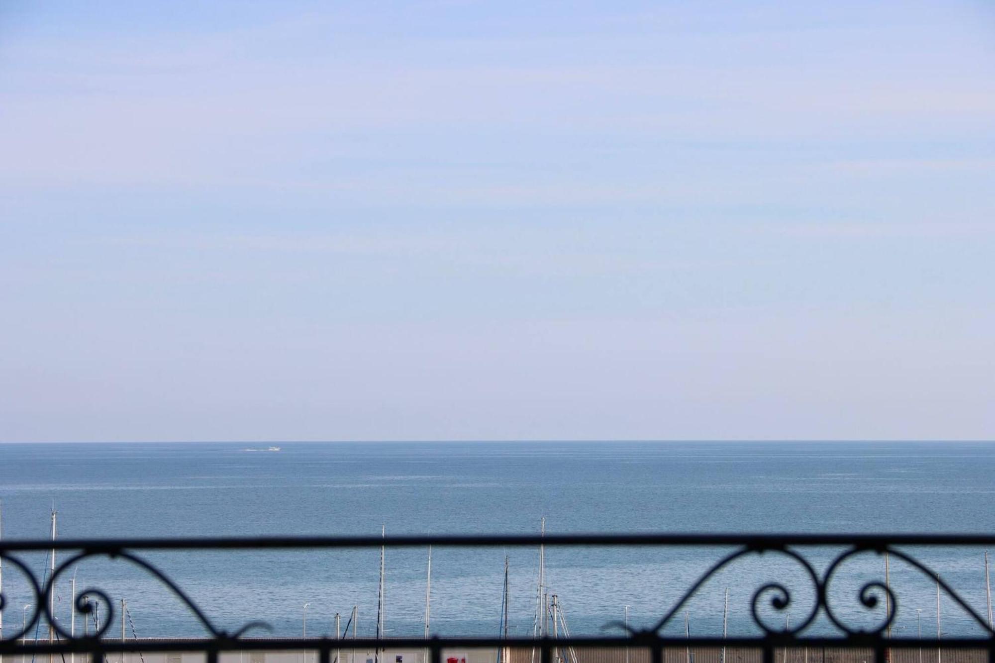 "Le Grand Hotel" Prestigieux Et Unique, Vue Mer Μεντόν Εξωτερικό φωτογραφία